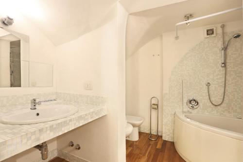 Historic Loft in the Heart of Florence - image 5