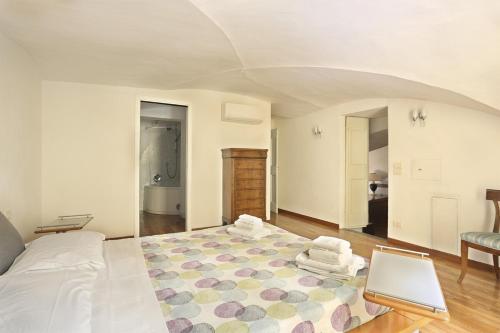 Historic Loft in the Heart of Florence - image 4