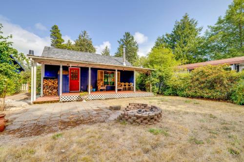 Pet-Friendly Ocean Park Rental w/ Outdoor Fire Pit in Ocean Park (WA)