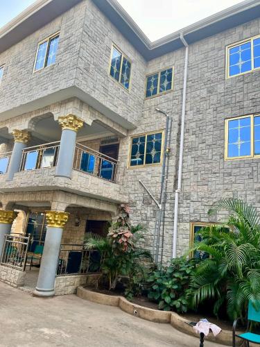 Fofana Luxury Suites - Accra