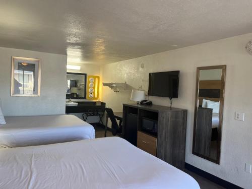 Motel 6 Cross Lanes, WV Goff Mountain Rd