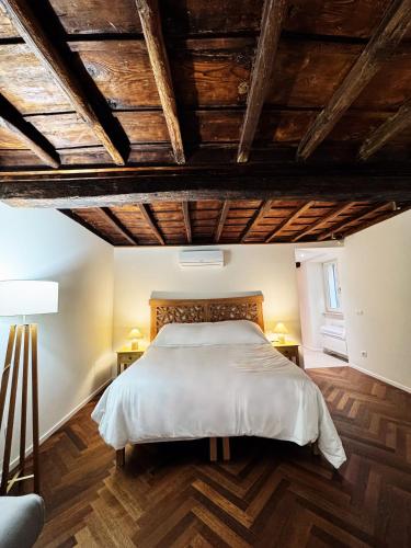 Navona Fox House 1, Roma