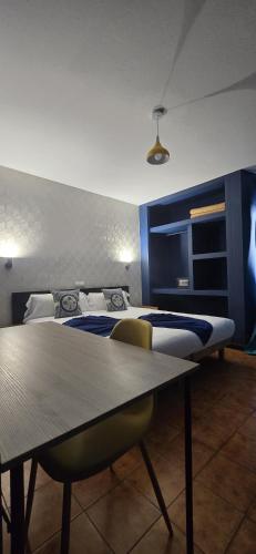 Habitación doble de 1 o 2 camas, balcón
