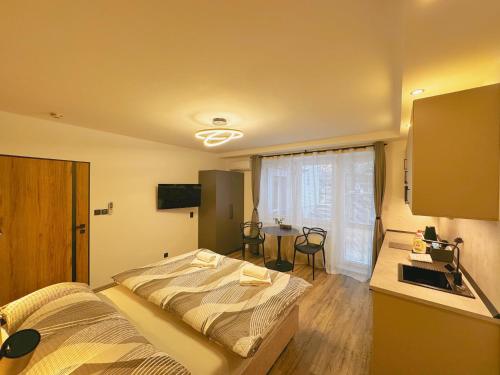Double Room 4 image 8