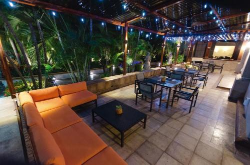 مطعم, Hilton Princess San Pedro Sula in سان بيدرو سولا