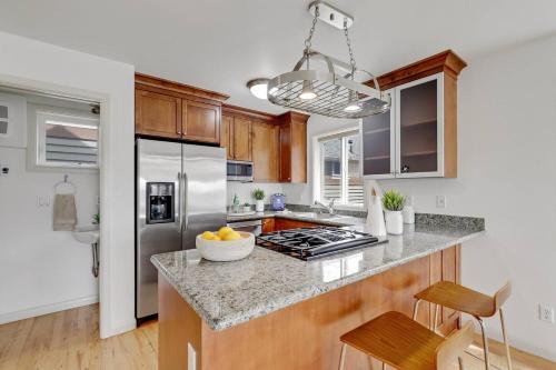 Beautiful Queen Anne home with Space Needle views – khách sạn tại Queen Anne