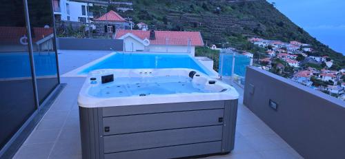 Luxo & Conforto, Calheta (foto 2)