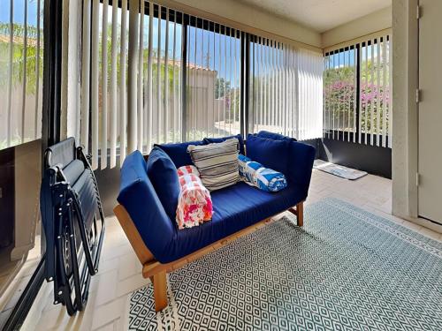 Villa on Point Brittany 5 2 Bedroom Pool Near Beach WiFi Sleeps 4 - image 12