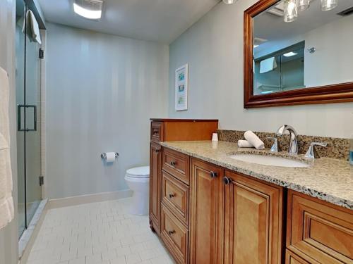 Villa on Point Brittany 5 2 Bedroom Pool Near Beach WiFi Sleeps 4 - image 11