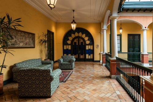 Фасада на хотела, Hotel De La Opera in Bogotá