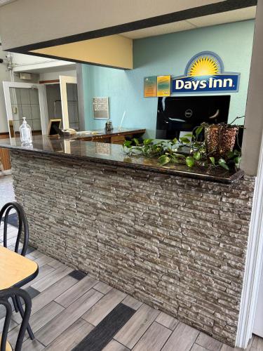 Előcsarnok, Days Inn by Wyndham West Branch Iowa City Area in West Branch