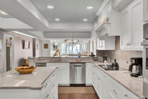 Ocean Club 4103 by Wild Dunes, Oceanfront Condo in Isle of Palms, USA