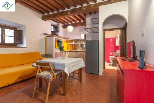 Casa Dei Briganti by TuscanyWeGo