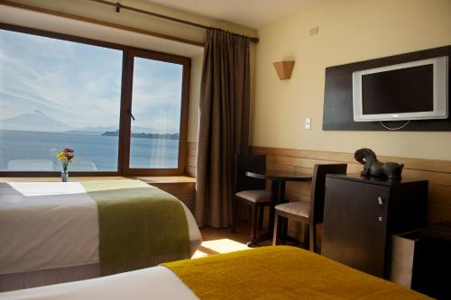 2 twin beds