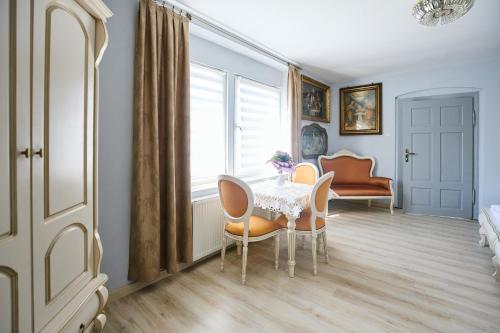Apartamenty Pod Kalwarią Góra Św Anny (Apartamenty Pod Kalwaria Gora Sw Anny) in Gora Swietej Anny