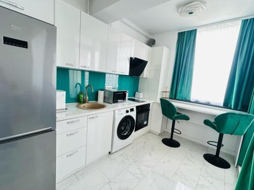 One-Bedroom Apartment with Sea View and Balcony image 8