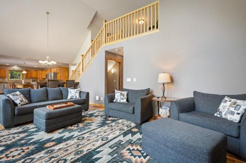 Love Lake Manor in East Gull Lake (MN)