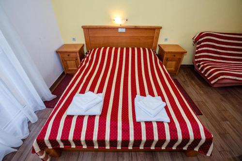 Triple Room with Balcony room in Apartments and Rooms Vitomir