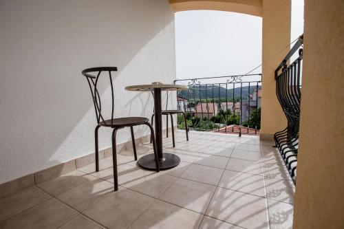 Apartments and Rooms Vitomir - image 3