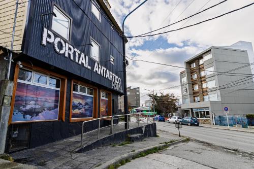 숙소 외관, PORTAL ANTARTlCO in 우수아이아