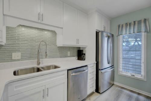 Racquet Club 7 by Wild Dunes, in Resort Core in Isle of Palms, USA