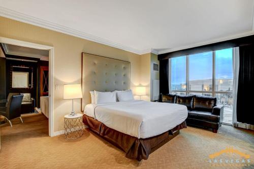 MGM Signature-04-602 1Br 2Ba Balcony Suite, Las Vegas (photo 2)