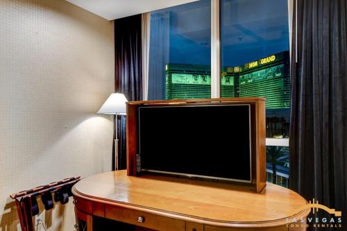 MGM Signature-04-602 1Br 2Ba Balcony Suite, Las Vegas (photo 7)
