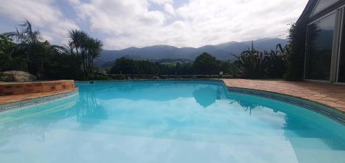Maison familiale Baylère - Piscine et spa - 8 pers (Maison familiale Baylere - Piscine et spa - 8 pers) in Buziet