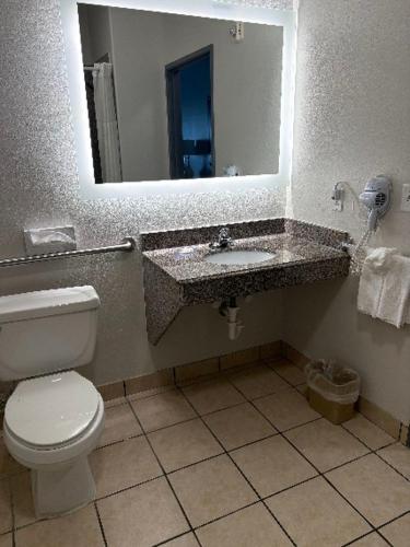Quality Inn & Suites Houma - image 8