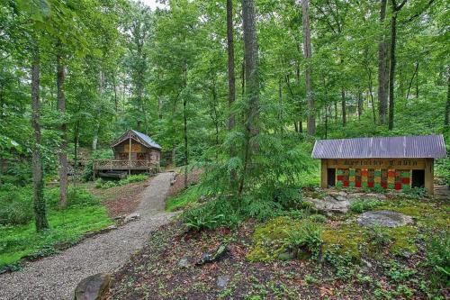 Buitenkant, A Mammoth Cave Getaway in Park City (KY)