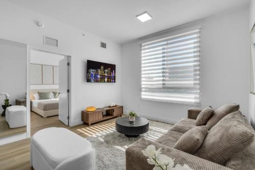#207 FREE PARKING on june!!! Brand New 2BR 2BA near Brickell and stadium Central location