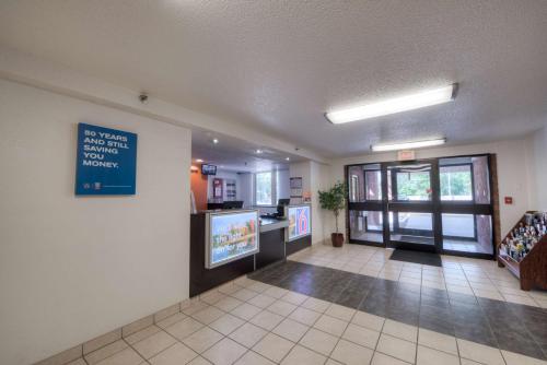 Motel 6-Branford, CT - New Haven in Branford, USA