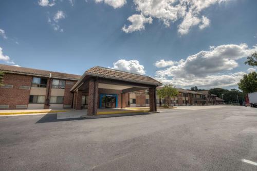 Motel 6-Branford, CT - New Haven in Branford, USA