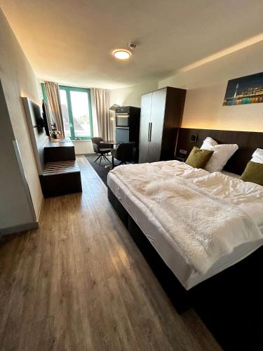Aparthotel in Düsseldorf am Medienhafen mit Küche, Düsseldorf (Foto 8)