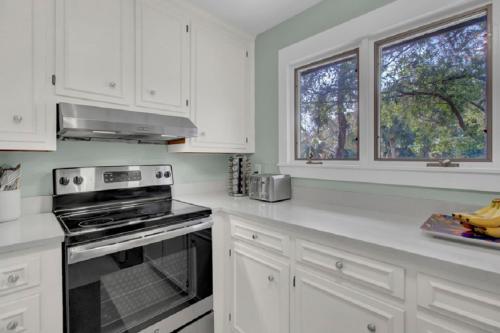 Twin Oaks 40 by Wild Dunes, in Resort Core in Isle of Palms, USA