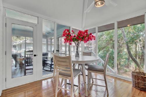 Twin Oaks 40 by Wild Dunes, in Resort Core in Isle of Palms, USA