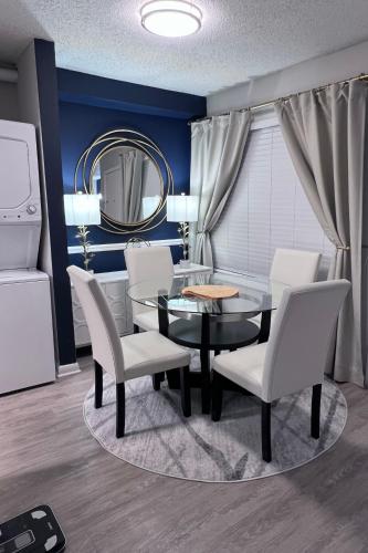 Fasiliti, Glamorous 2bed Apartment Minutes to Braves Stadium in Smyrna (GA)