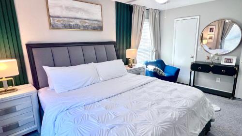 Glamorous 2bed Apartment Minutes to Braves Stadium in Smyrna (GA)