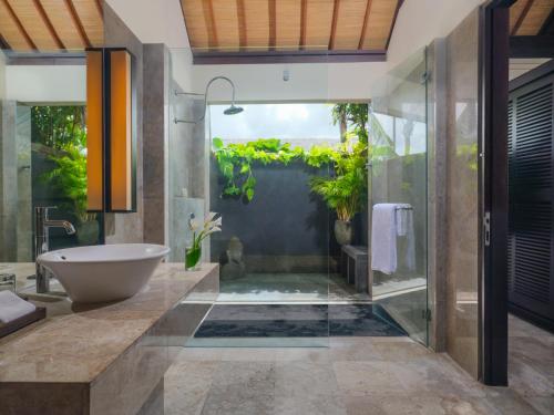 Three-Bedroom Royal Pool Villa image 9