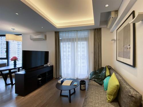 Tyms APT Hengshan RD Near IAPM K11 Line9, Shanghai