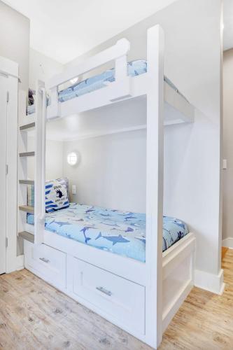 Life's Porpoise by Meyer Vacation Rentals – Gulf Shores, AL