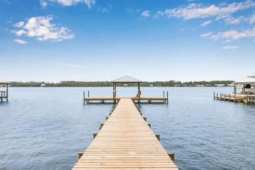 Life's Porpoise by Meyer Vacation Rentals – Gulf Shores, AL