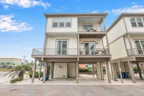 Life's Porpoise by Meyer Vacation Rentals – Gulf Shores, AL