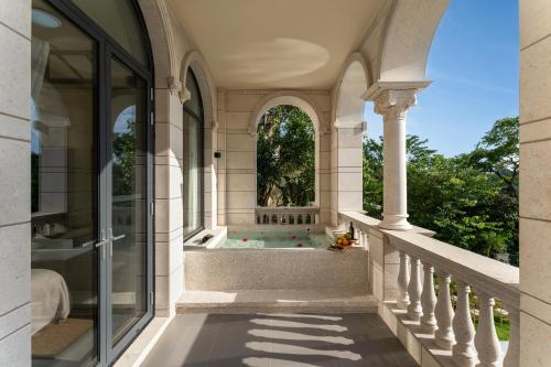 Bungalow image 4