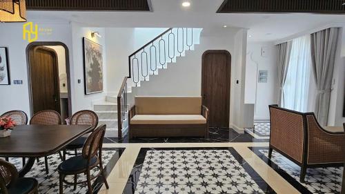 Three-Bedroom Villa image 10
