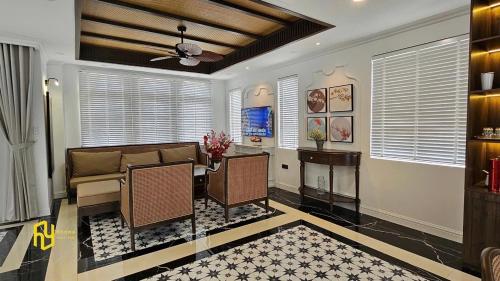 Three-Bedroom Villa image 1
