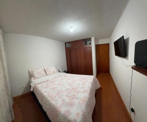 Hotel Dorado - Cerca al Aeropuerto - Habitación 202
