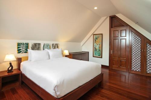 Villa with Sea View image 2