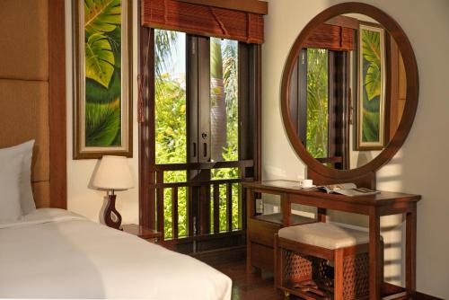 Villa with Sea View image 3