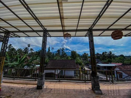 Arnez Tropical Cottage in Sumbermujur